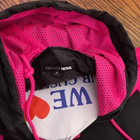 Pink and black windbreaker brand new never worn - Picture 7 of 7